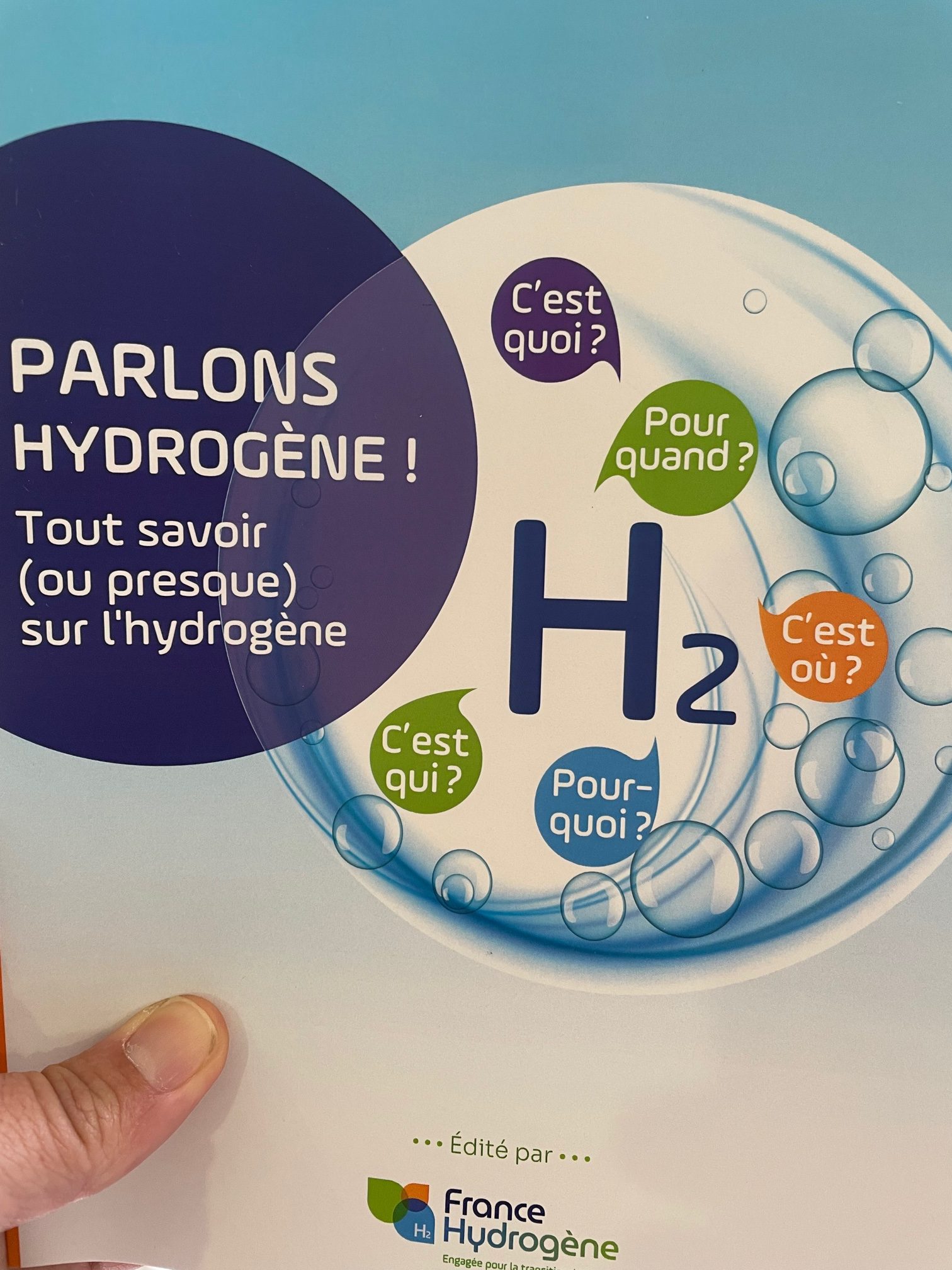 Lire la suite à propos de l’article Parlons hydrogène : un livret pour tout savoir