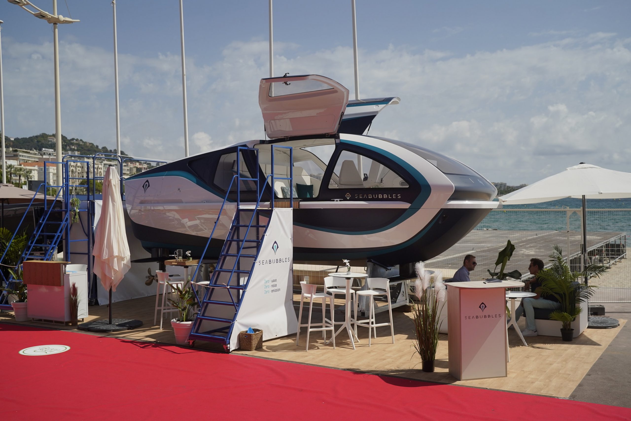 Lire la suite à propos de l’article SeaBubbles en mode hydrogène à Cannes