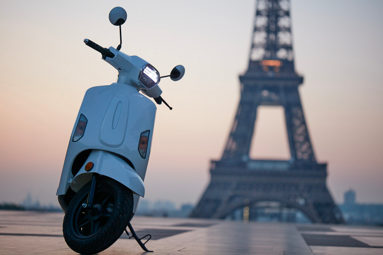 Read more about the article Paris motor show: A hydrogen scooter will show up 
