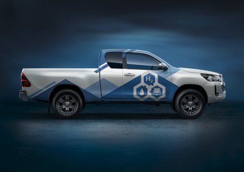 Lire la suite à propos de l’article Toyota va développer un Hilux H2 en Angleterre